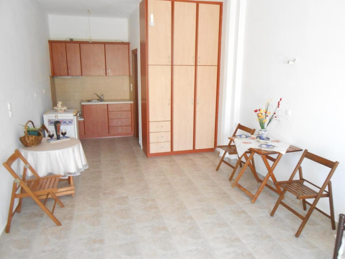 Khalkíon Chrysolithos Kerami Apartments מראה חיצוני תמונה