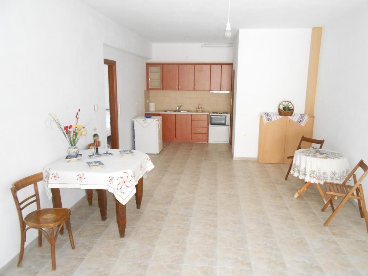 Khalkíon Chrysolithos Kerami Apartments מראה חיצוני תמונה