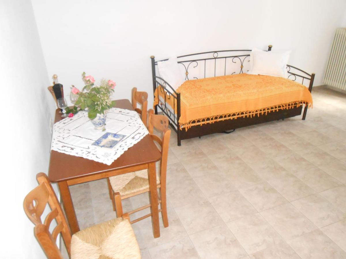 Khalkíon Chrysolithos Kerami Apartments מראה חיצוני תמונה