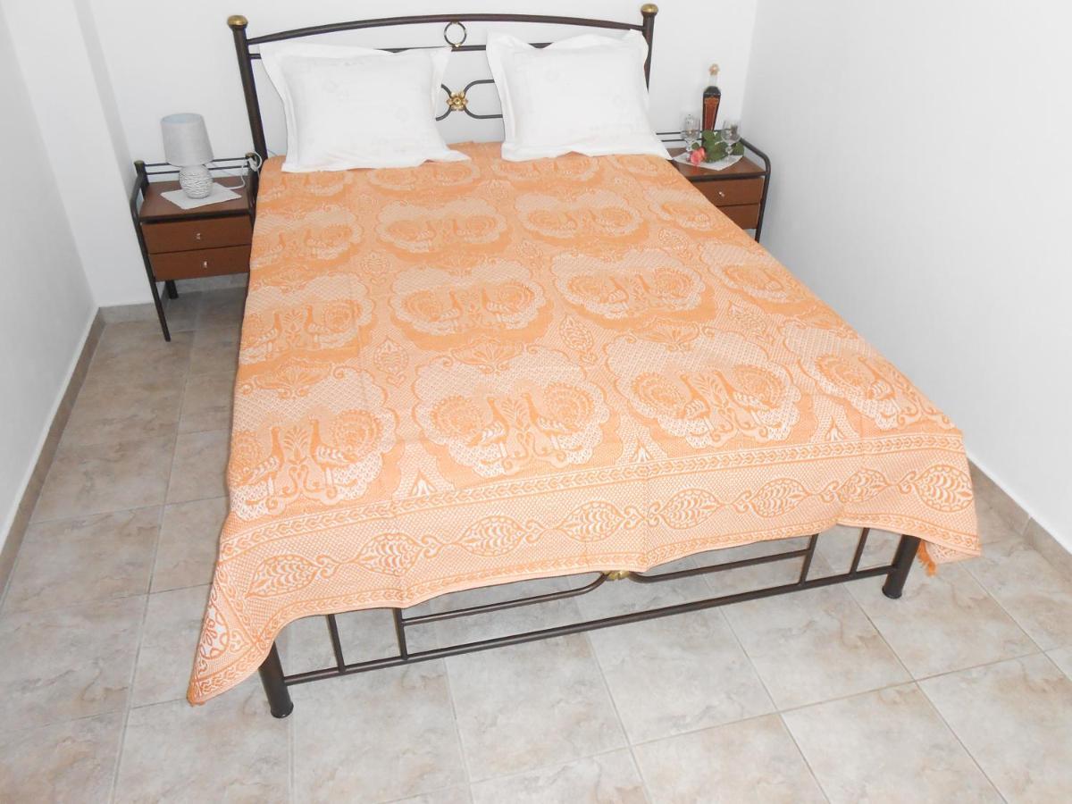 Khalkíon Chrysolithos Kerami Apartments מראה חיצוני תמונה